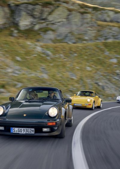 Doppeltes Jubiläum: Porsche Turbo und die möglicherweise beste Straße der Welt